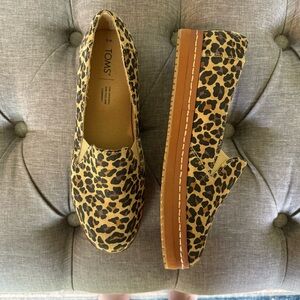 Toms leopard print loafers